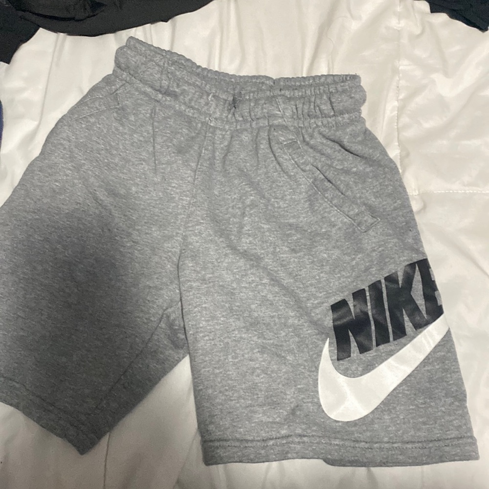 Grey nike shorts